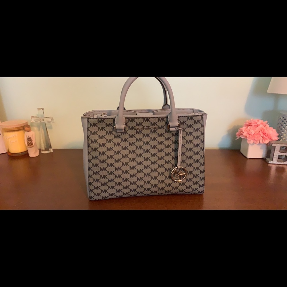 Designer Purses, brand new gently used.
